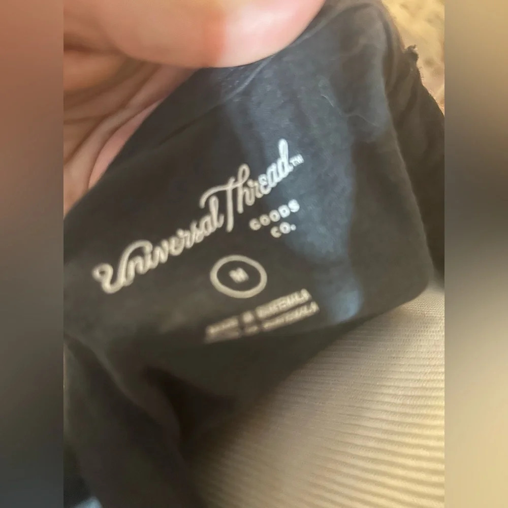 Universal Thread‎ Embroidered Too Size M - Picture 2 of 2